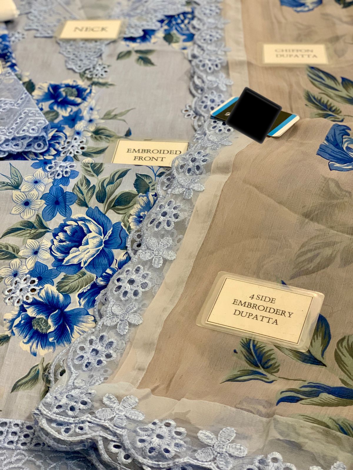 Iznik 3 Piece Suit (DL-09 Whisper)